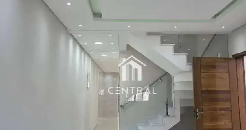 Sobrado com 3 dormitórios à venda, 114 m² por R$ 860.000 - Centro - Arujá/SP