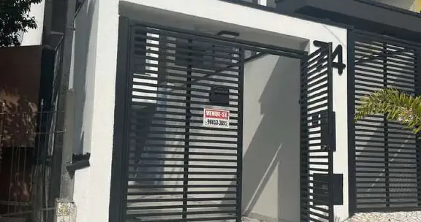 Casa à venda na Rua Antônio Fortunato, Burgo Paulista, São Paulo