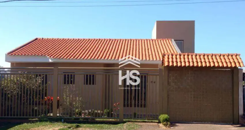 Casa com 3 dormitórios à venda, 227 m² por R$ 900.000,00 - Santa Cruz - Cascavel/PR