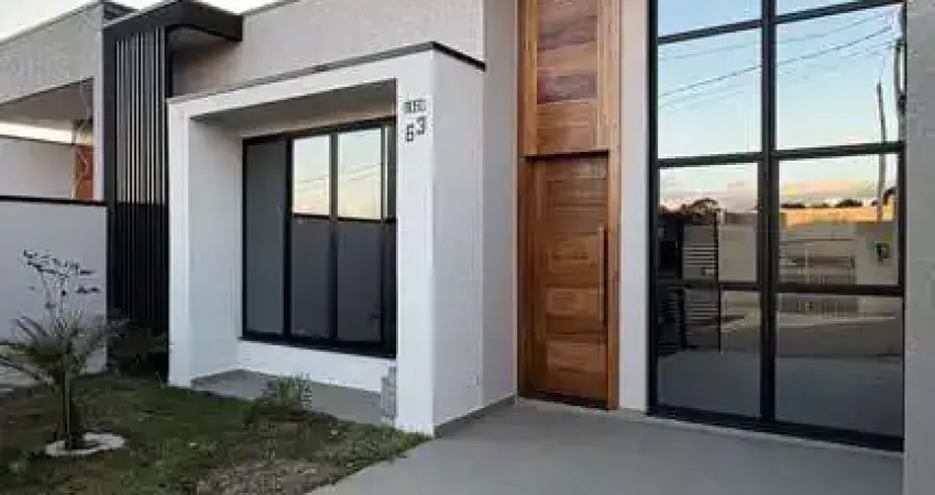 Casa com suíte no bairro Eucaliptos, conforto e espaço em Fazenda Rio Grande