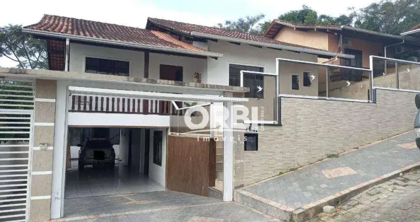 Casa com 6 dormitórios à venda, 335 m² por r$ 990.000,00 - água verde - blumenau/sc