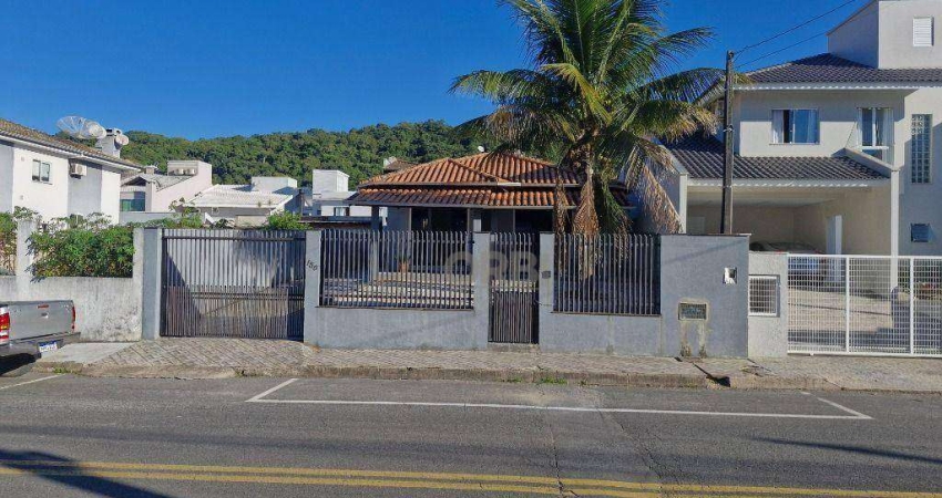 Casa com 4 dormitórios à venda, 222 m² por R$ 899.990,00 - Bela Vista - Gaspar/SC