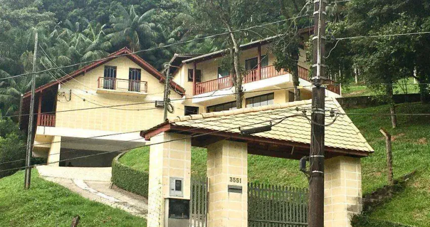 Casa com 3 dormitórios à venda, 357 m² por R$ 1.200.000,00 - Progresso - Blumenau/SC
