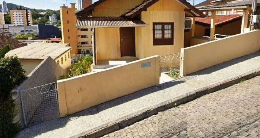 Casa mista com 3 dormitórios à venda, 135 m² por R$ 380.000 - Água Verde - Blumenau/SC