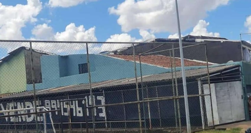Casa para Venda em Brasília, Taguatinga Norte (Taguatinga), 4 dormitórios, 3 banheiros, 5 vagas