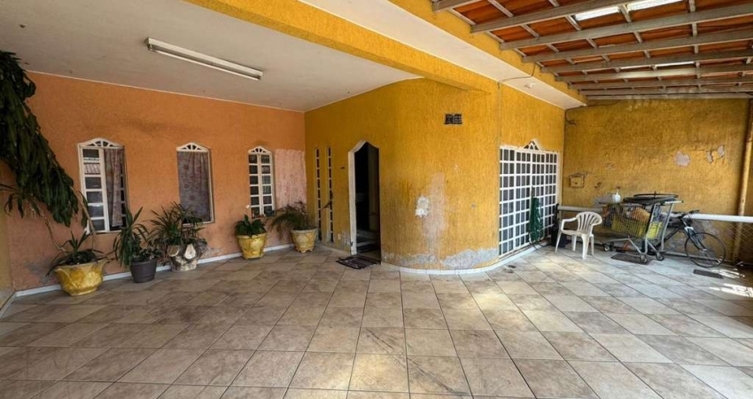 Casa para Venda em Brasília, Taguatinga Norte (Taguatinga), 3 dormitórios, 1 suíte, 2 banheiros, 3 vagas