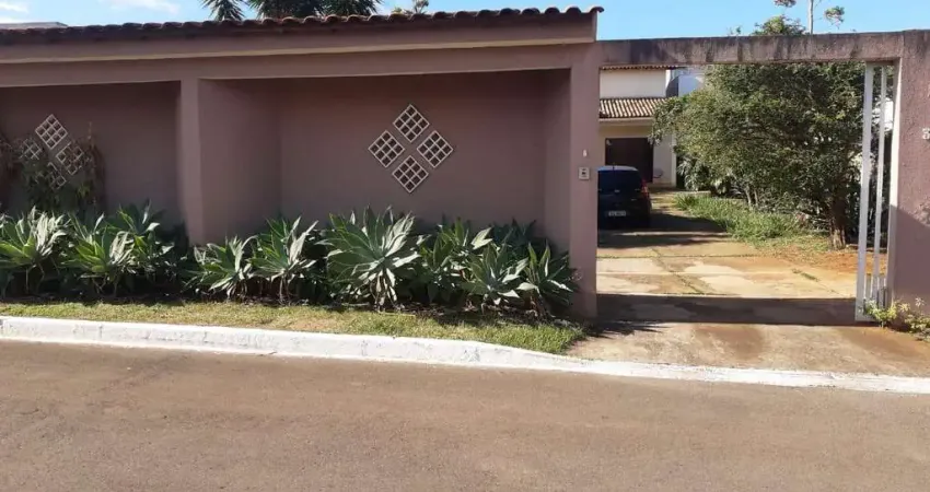 Casa para Venda, Vicente Pires, 4 dormitórios, 1 suíte, 4 banheiros, 8 vagas