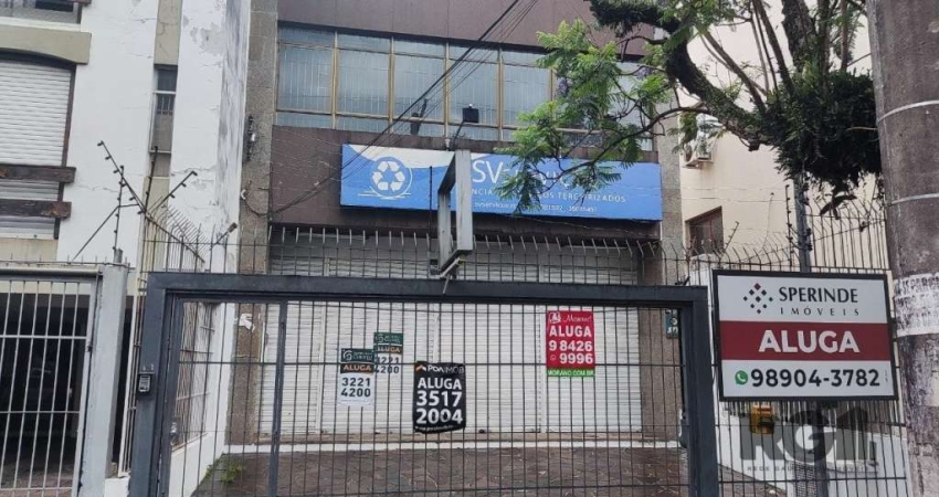 Vende prédio excelente localização com 330 m² no bairro Rio Branco. Prédio comercial comi 02 andares, sendo na parte inferior composto por amplo hall e recepção, corredor de circulação, 05 salas, dois