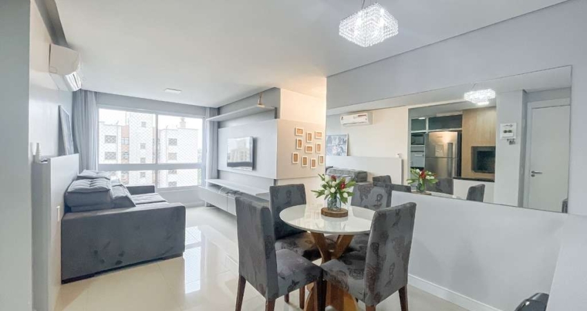 Apartamento, 71m², semimobiliado, reformado e decorado de 3 dormitórios, sendo 1 suíte no bairro Sarandi. Imóvel possui amplo living com para dois ambientes (estar e jantar). Apartamento ensolarado, f