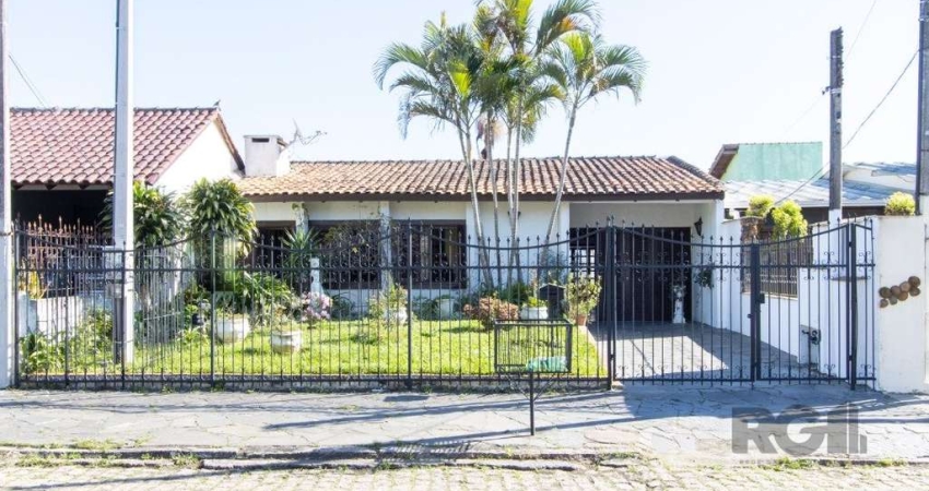 Sobrado para Venda - 170m², 3 dormitórios, sendo 1 suites, 2 vagas - Serraria