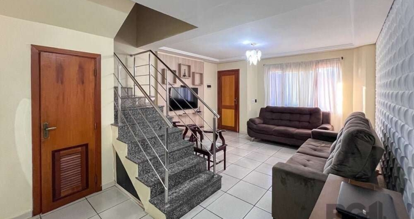 Se você está em busca de um sobrado espaçoso, em um condomínio fechado e com ótimas comodidades, seu novo lar te espera em Rua Atenas casa 09 Próximo UniRitter. Com 106m² de área construída e habitado