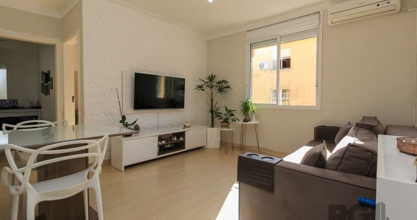 Localizado em uma região privilegiada, você terá tudo que precisa para aproveitar e viver seus melhores momentos aqui na nossa amada zona sul. O apartamento possui 51m² privativos, 2 dormitórios, cozi