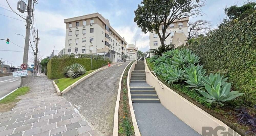 Excelente apartamento com 56m² privativo, composto por sala com sacada (fechada) , 2 dormitórios, banheiro social com ventilação, cozinha e área de serviço. Piso em porcelanato. POSSUI VAGA DE GARAGEM