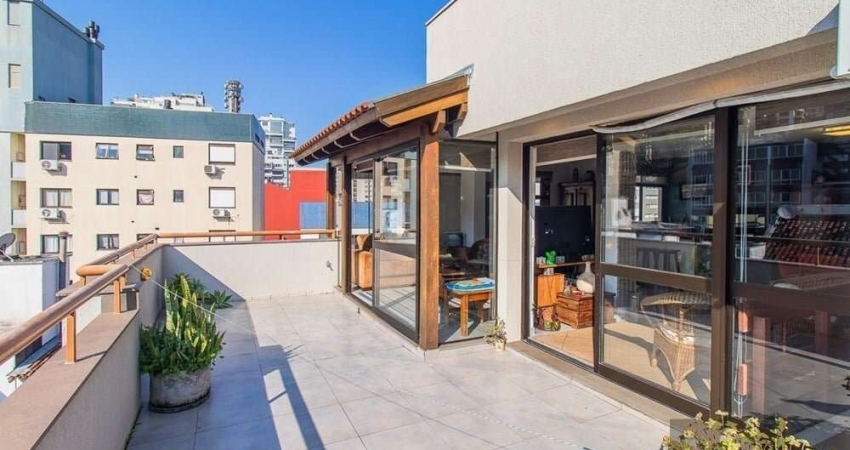 Maravilhosa cobertura duplex com 156 m² de área privativa no Bairro Bela Vista! 2 dormitórios, 1 suíte, banheiro social, sala estar, sala jantar, cozinha e lavanderia. andar superior: espaço gourmet c