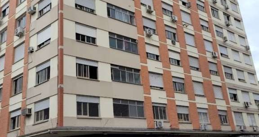 Apartamento a venda, na Lima e Silva, frente, 1 dormitório, área de serviço separada mais pequeno pátio. No pólo 'nervoso' da cidade baixa, tudo perto, restaurante, bares, lojas, cafeteria..