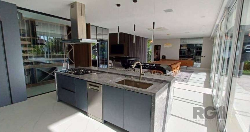 Sua Casa dos Sonhos Está Aqui!  &lt;BR&gt;&lt;BR&gt;Venha conhecer esta incrível casa no Green Village Golf Club, onde o luxo e o conforto se encontram! São 4 suítes maravilhosas, todas mobiliadas e d