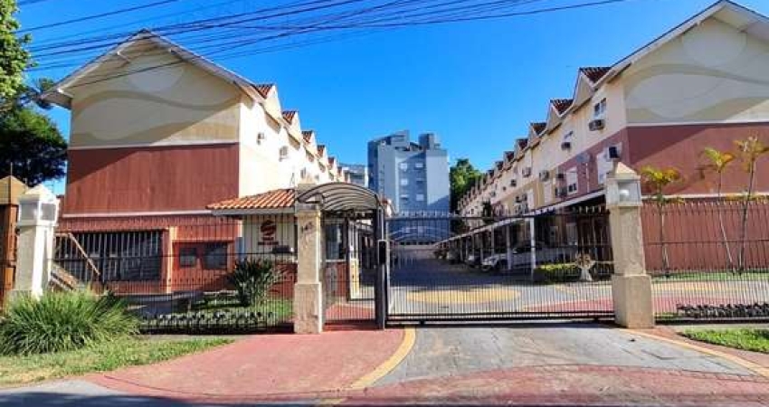 Este belo sobrado de 3 dormitórios, sendo 1 suíte, é a opção ideal para quem busca conforto e qualidade de vida. Com uma ampla sala e cozinha totalmente mobilhada, o imóvel proporciona praticidade par