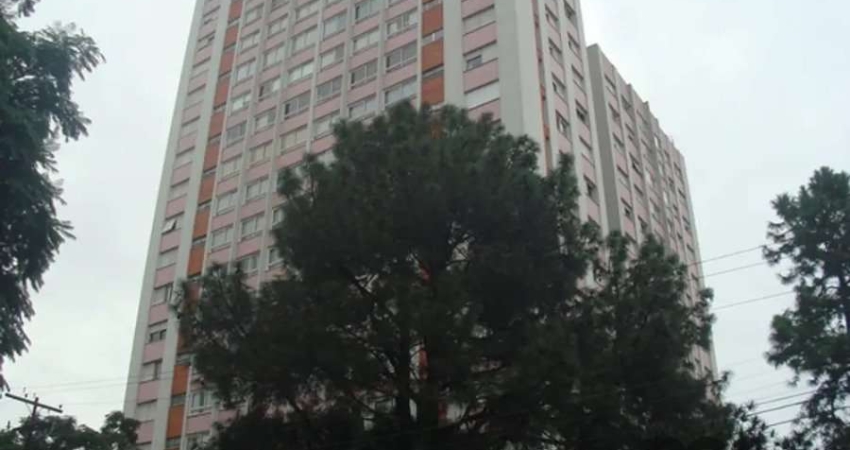 Apartamento semimobiliado de 167 m², com 3 dormitórios sendo  2 suítes, antessala,  living para 2 ambientes, sala de jantar, ampla cozinha, banheiro social, lavabo, área de serviço, dependência de emp