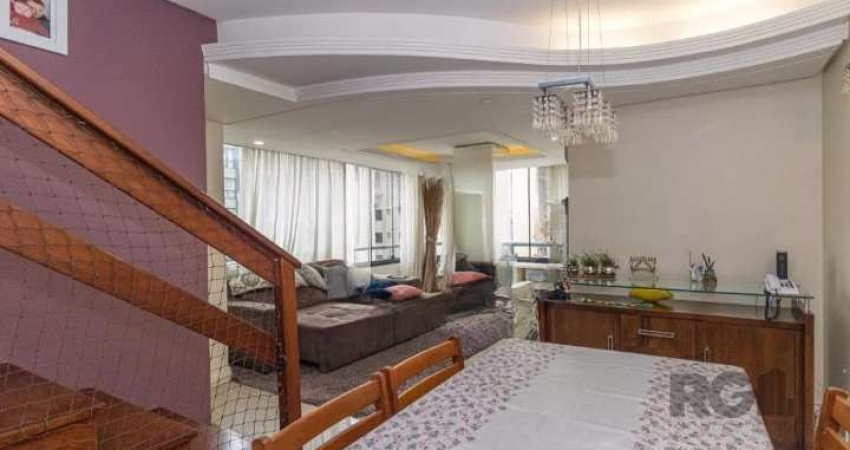 Cobertura triplex com 200m² privativos, 1 suite, 3 quartos, 4 banheiros, 2 salas de estar, 2 salas de jantar, 2 escritórios, amplo terraço aberto, além de 20 m2 a mais no 3o andar, 2 vagas de garagem 