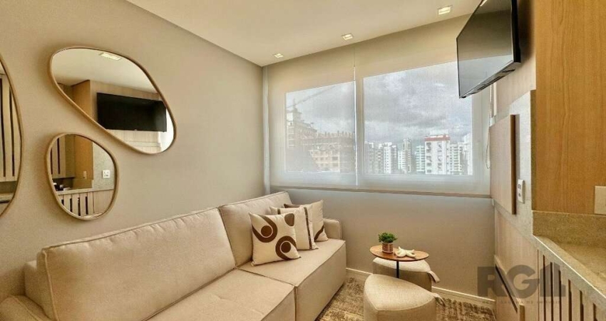 Apartamento andar alto bem próximo da beira mar Condomínio novo, conta com portaria virtual, elevador, piscina, espaço gourmet com amplo terraço e vista lindíssima para o mar. O apartamento fica no 10