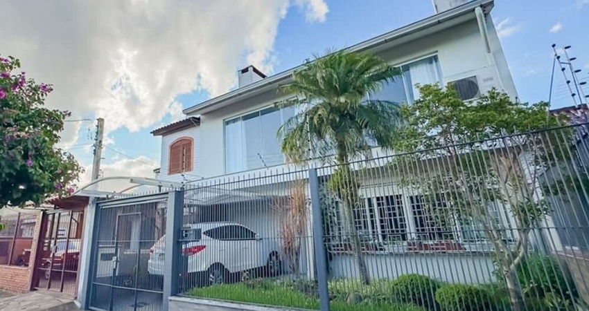 Descubra esta encantadora casa mobiliada à venda no Bairro Santa Maria Goretti, na Zona Norte de Porto Alegre, uma joia residencial com excelente preço. Esta propriedade é ocupada pelo proprietário e 