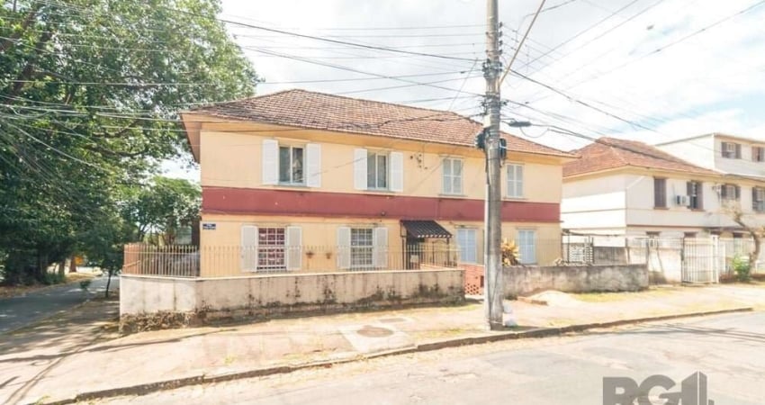 Apartamento único oferece 57 m² de área privada e está localizado na Rua Nova Prata, nº 08, Passo DAreia, em uma área repleta de conveniências e áreas verdes para a sua qualidade de vida. Não aceita f