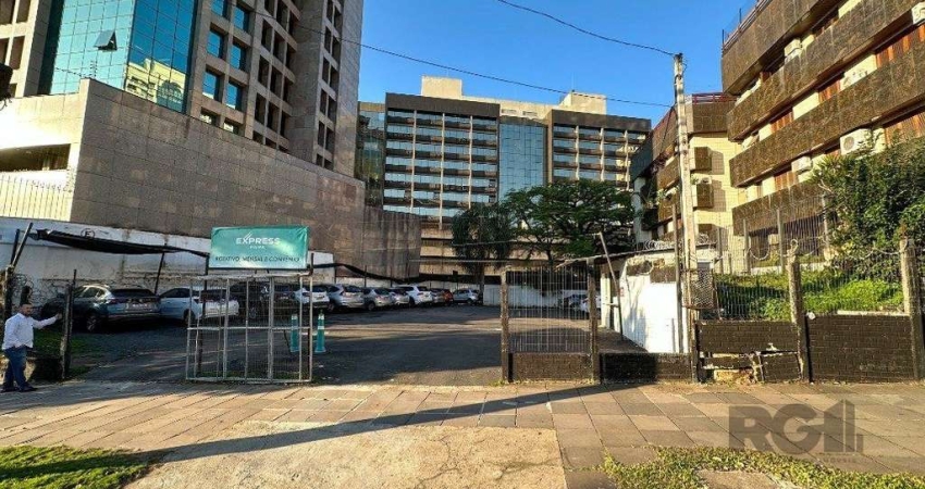 Terreno comercial para  Comprar no Bairro Auxiliadora, Porto Alegre.