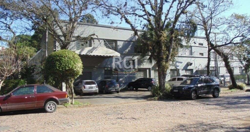 Depósito/Pavilhão para Venda - 2000m², 0 dormitórios, Teresópolis