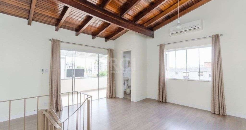 Cobertura semi mobiliada com 2 dormitórios, terraço com churrasqueira e 1 vaga de garagem no bairro Santo Antonio