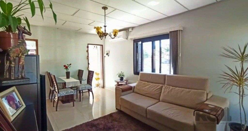 Casa com 3 quartos à venda na Rua Barcelona, 55, Lomba do Pinheiro, Porto Alegre