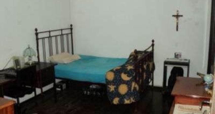 Casa para Venda - 331m², 3 dormitórios, sendo 1 suites, Santa Tereza