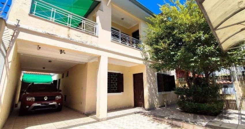 Excelente casa de 230m² com 4 dormitórios e 3 vagas.