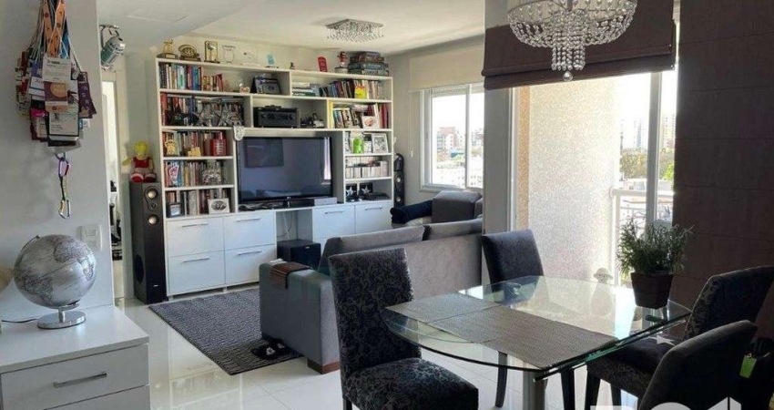 Apartamento à venda com 2 dormitórios transformado em 1 (facilmente reversível), suíte, com  69,04m², 2 vagas de garagem.