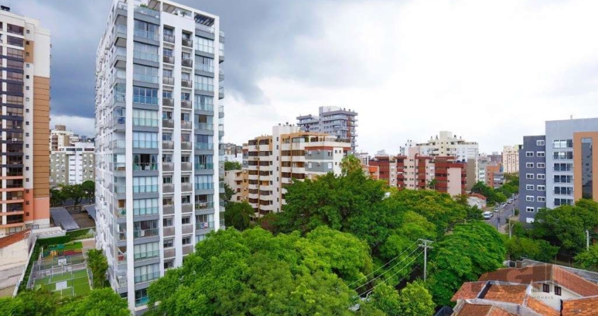 Apartamento de 2 quartos, suíte e 2 vagas de garagem no bairro Menino Deus