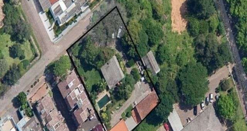 Terreno à venda na Rua Pinaré, 273, Vila Assunção, Porto Alegre