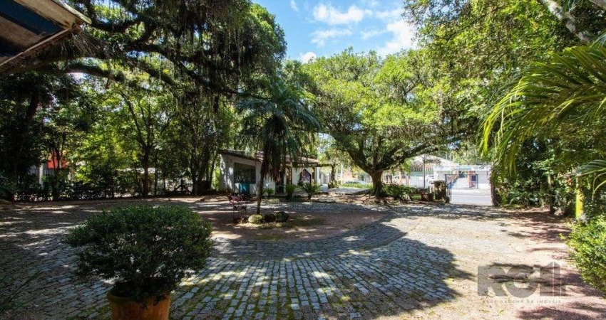 Casa com 7 quartos à venda na Avenida Coronel Marcos, 880, Pedra Redonda, Porto Alegre
