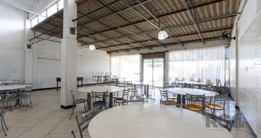 Prédio Comercial | 220m2 Privativos | Salão de Festas | Bairro Vila Nova