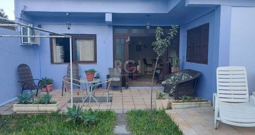 Casa com 5 quartos à venda na Rua Ursa Maior, 656, Cristal, Porto Alegre
