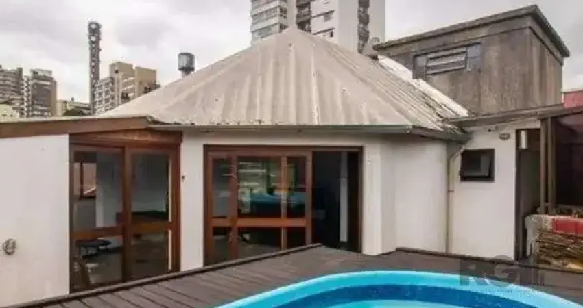 Cobertura no bairro petrópolis de 2 dormitórios 2 vagas e piscina