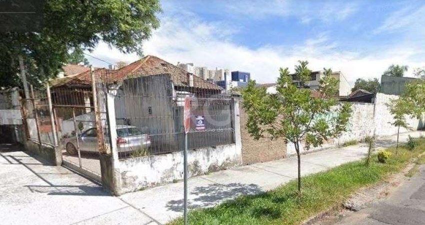 Terreno para Venda - 308m², 0 dormitórios, Partenon