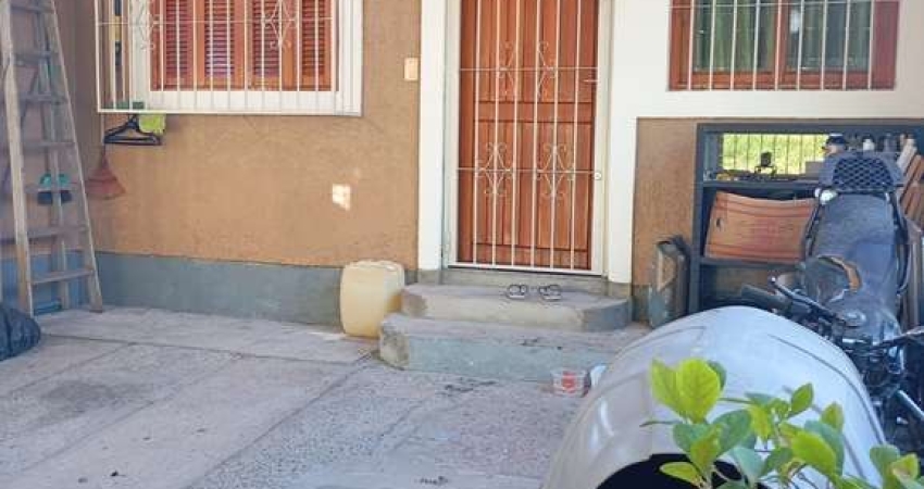 Casa com 2 quartos à venda na Rua do Schneider, 1084, Hípica, Porto Alegre