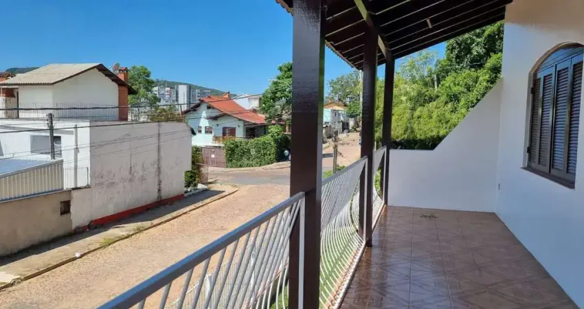 Casa com 5 quartos à venda na Rua Doutor Breno Dias de Castro, 77, Partenon, Porto Alegre