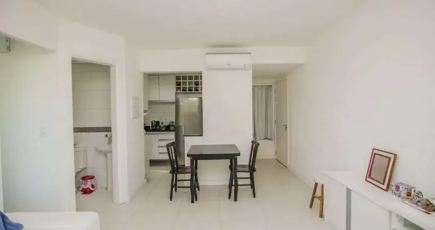 Apartamento mobiliado à venda com 1 dormitório no mont serrat