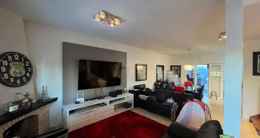 Casa com 3 quartos à venda na Rua Carlos Maximiliano Fayet, 180, Hípica, Porto Alegre