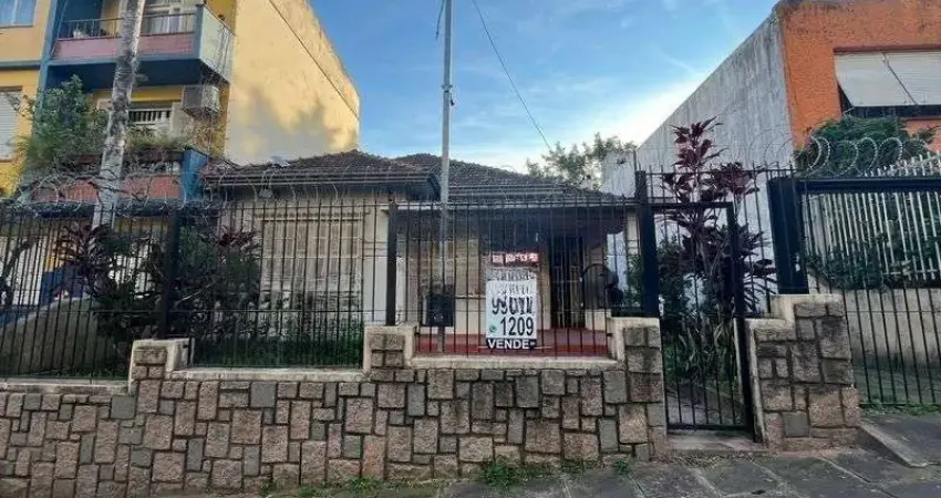Casa 4 dormitórios no bairro rio branco em porto alegre para alugar