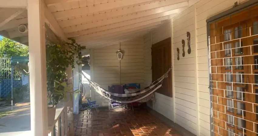 Casa com 4 quartos à venda na Rua Conselheiro Xavier da Costa, 2047, Ipanema, Porto Alegre