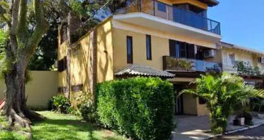 Casa em condomínio fechado com 4 quartos à venda na Avenida Juca Batista, 1490, Cavalhada, Porto Alegre