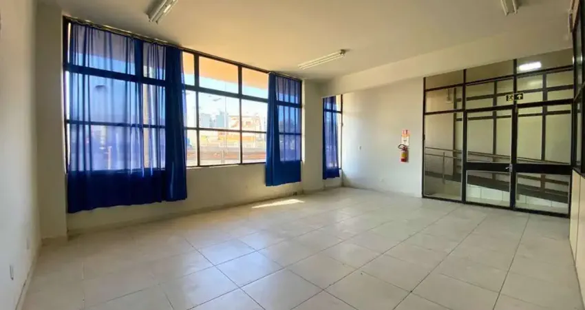 Sala comercial à venda na Rua Tiradentes, 17, Centro, Canoas
