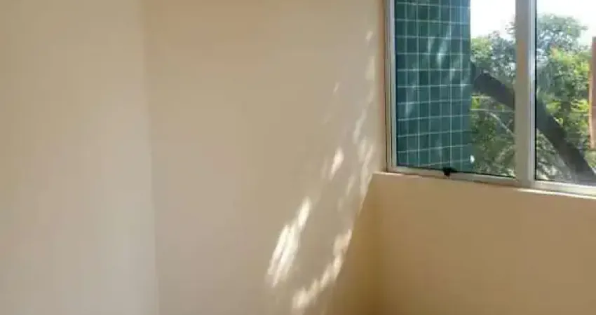 Sala comercial à venda, localizada no coração de canoas, rio grande do sul. este imóvel espaçoso e moderno conta com 1 quarto, 1 banheiro e uma vista panorâmica deslumbrante