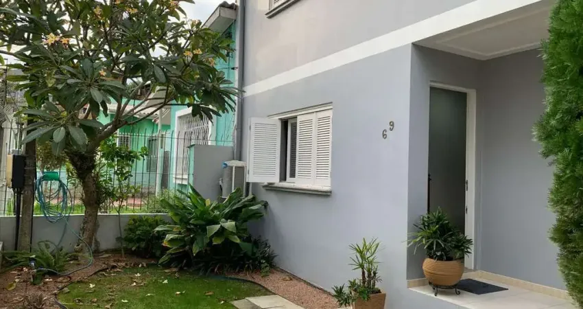 Casa com 4 quartos à venda na Rua Eleutério Araújo, 69, Partenon, Porto Alegre